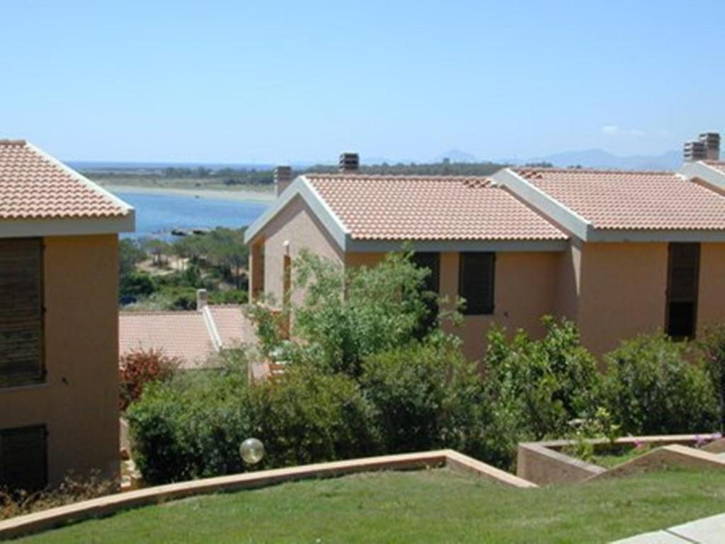 Residence Il Borgo Di Porto Corallo Виллапутцу Номер фото